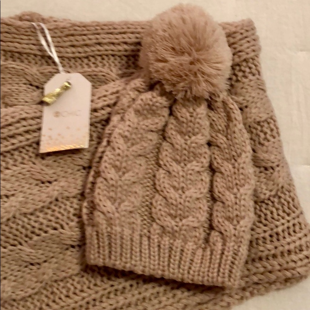 2 Chic Cable Knit Infinity Scarf & Matching Hat - Picture 2 of 6